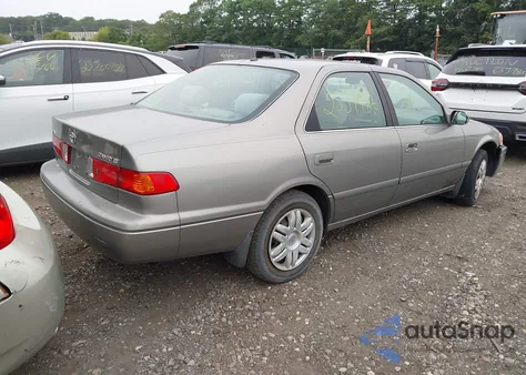 2000 Toyota Camry Le V6 from USA, damaged, VIN 4T1BF22K0YU107521